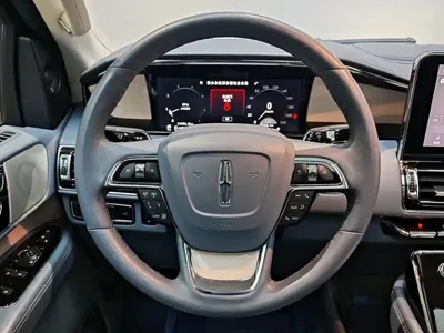 Lincoln Navigator