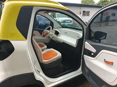 Baojun E100