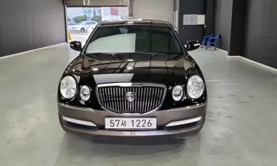 Kia Opirus