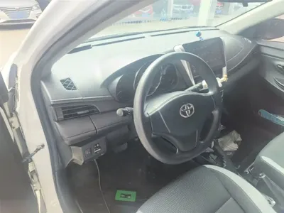 Toyota Yaris L