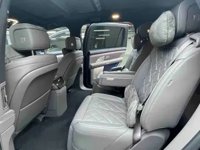 Nio ES8