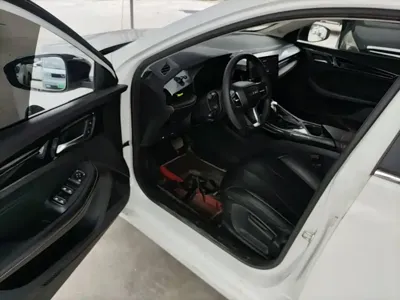 Roewe i5