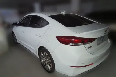 Hyundai Elantra (6th Generation