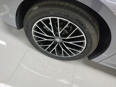 BYD Qin L