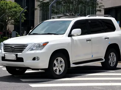 Lexus LX