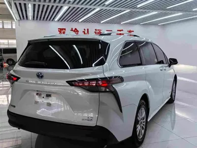 Toyota Sienna