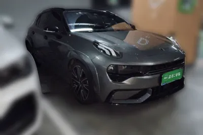 Lynk & Co 02 Hatchback