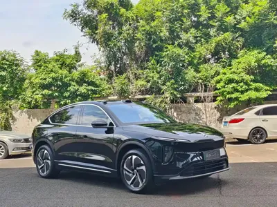 Nio EC6