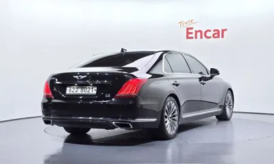 Genesis EQ900