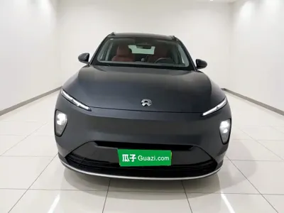 Nio ES8