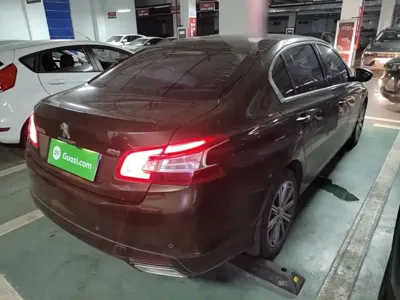 Peugeot 408