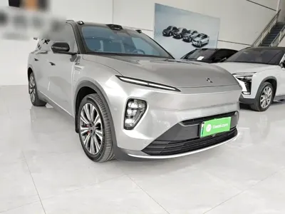 Nio ES8