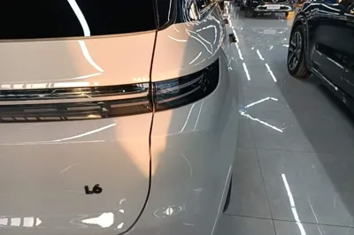 Li Auto L6