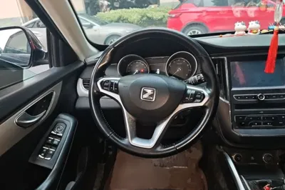 Zotye SR7