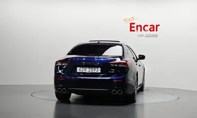 Maserati Ghibli