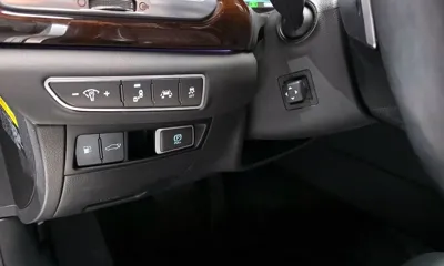 Genesis EQ900