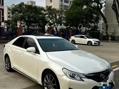 Toyota Reiz