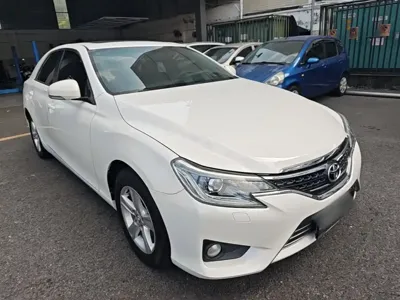 Toyota Reiz