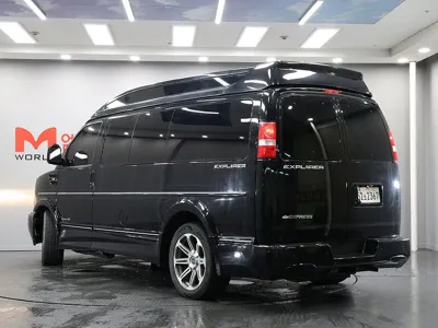 Chevrolet Express Van