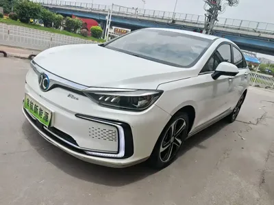 BAIC EU5