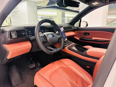Nio EC6