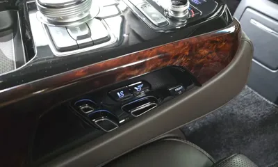 Genesis EQ900