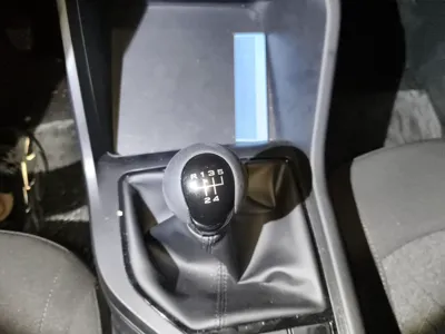 Roewe i5