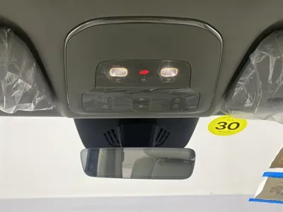 Volvo EM90