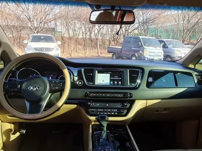 Kia Canival