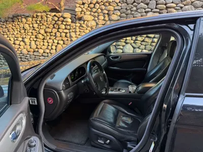 Jaguar XJR