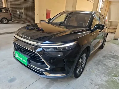 BAIC X7