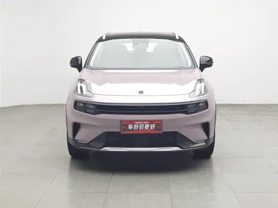 Lynk & Co 06