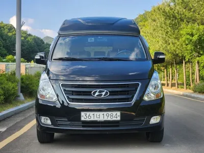 Hyundai Starex