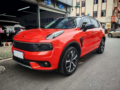 Lynk & Co 01