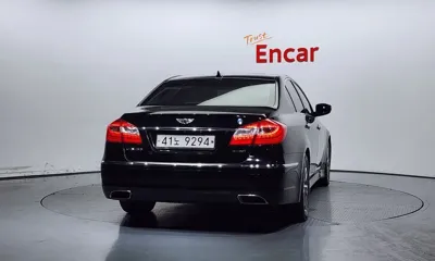 Hyundai Genesis