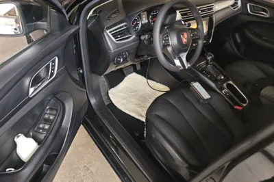 Roewe i5
