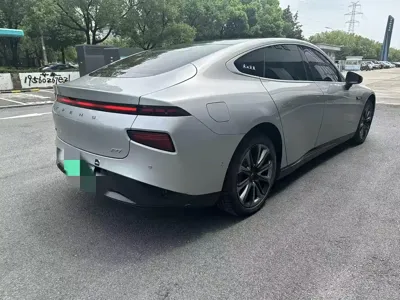 Xpeng P7