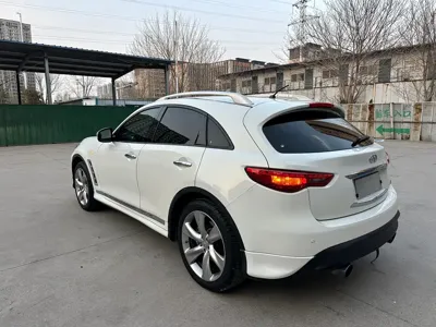 Infiniti FX