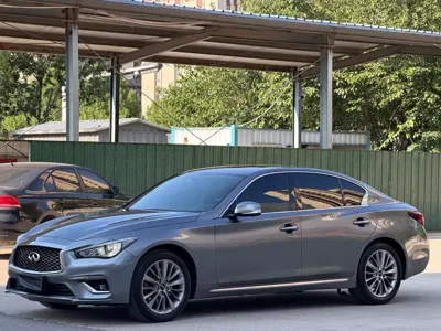 Infiniti Q50L