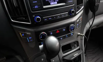 Hyundai Starex