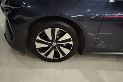 Nio ET7