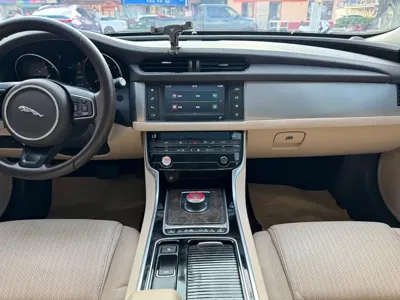 Jaguar XFL