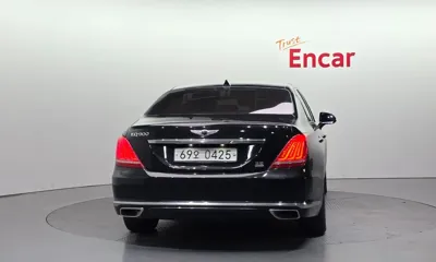 Genesis EQ900