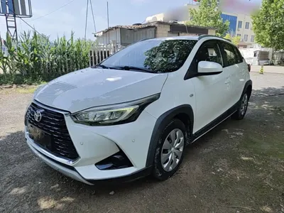 Toyota Yaris L