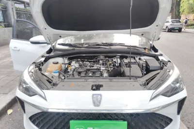 Roewe i5