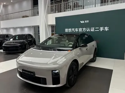 Li Auto 理想i6
