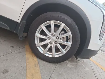 Cadillac XT4