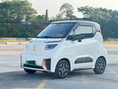 Baojun E200