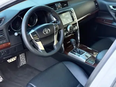 Toyota Reiz
