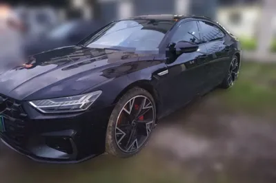 Audi A7L
